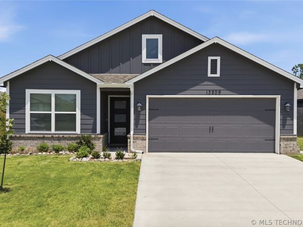 13209 E 125th Street North, Collinsville, OK 74021