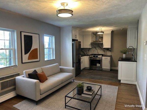 18 Ashcroft, Unit 202, Dedham, MA 02026