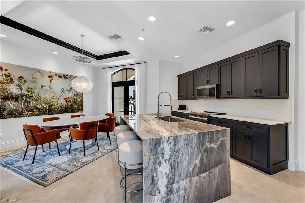 1004 7th St S, Naples, FL 34102 Photo