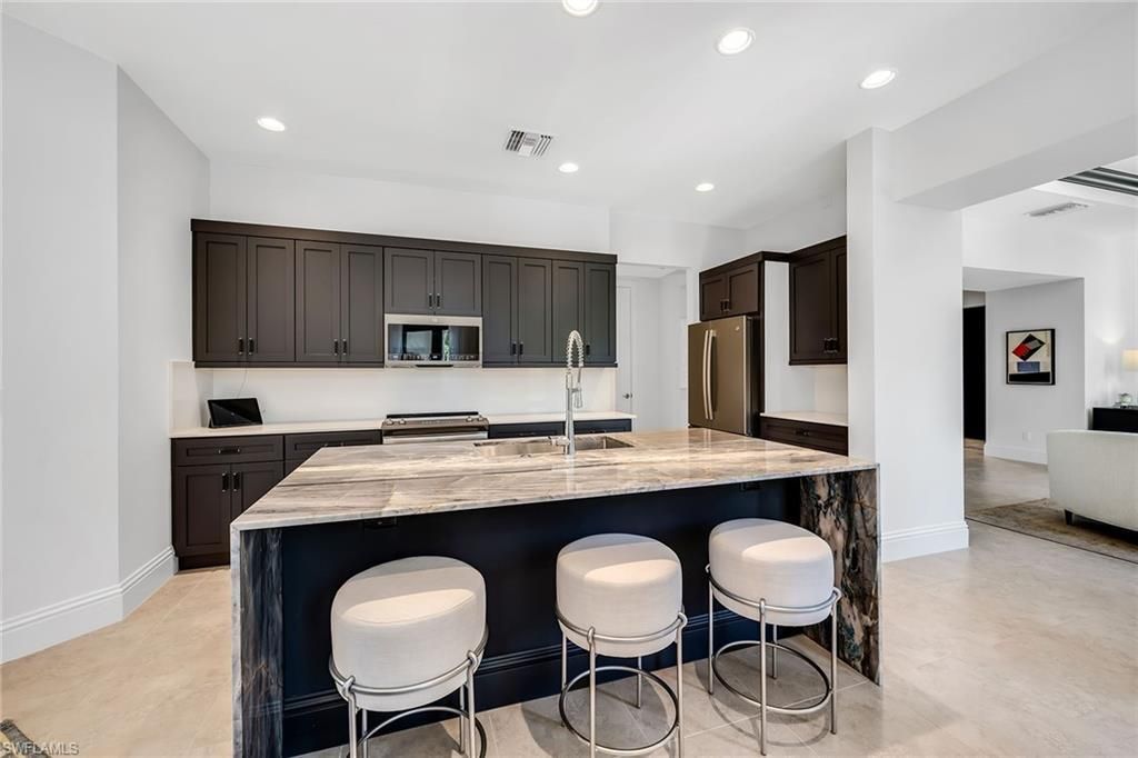 1004 7th St S, Naples, FL 34102 Photo