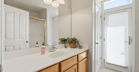 2726 Marina Point Ln, Elk Grove, CA 95758 Photo