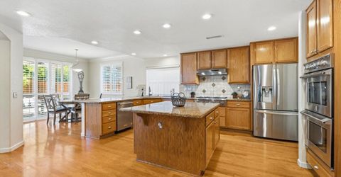 2726 Marina Point Ln, Elk Grove, CA 95758 Photo