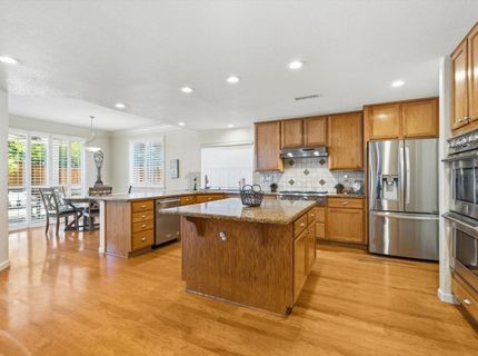 2726 Marina Point Ln, Elk Grove, CA 95758 Photo