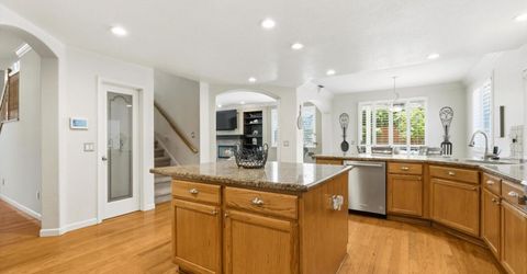 2726 Marina Point Ln, Elk Grove, CA 95758 Photo