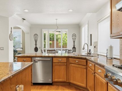 2726 Marina Point Ln, Elk Grove, CA 95758 Photo