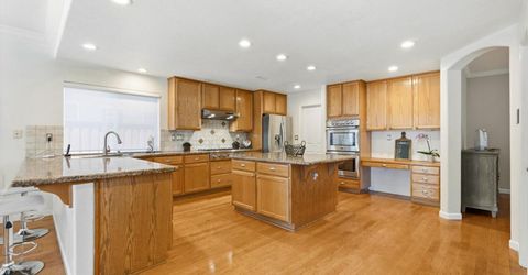2726 Marina Point Ln, Elk Grove, CA 95758 Photo