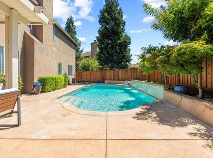 2726 Marina Point Ln, Elk Grove, CA 95758 Photo