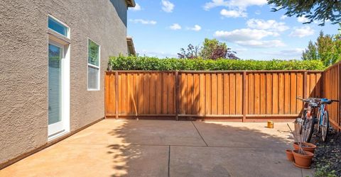 2726 Marina Point Ln, Elk Grove, CA 95758 Photo