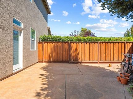 2726 Marina Point Ln, Elk Grove, CA 95758 Photo