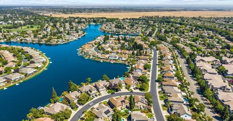 2726 Marina Point Ln, Elk Grove, CA 95758 Photo