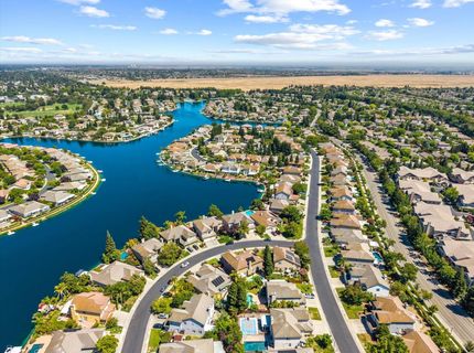2726 Marina Point Ln, Elk Grove, CA 95758 Photo