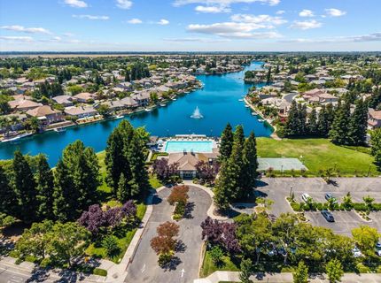 2726 Marina Point Ln, Elk Grove, CA 95758 Photo