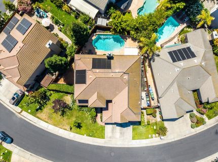 2726 Marina Point Ln, Elk Grove, CA 95758 Photo