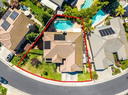 2726 Marina Point Ln, Elk Grove, CA 95758 Photo