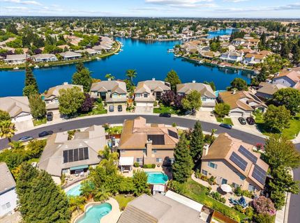 2726 Marina Point Ln, Elk Grove, CA 95758 Photo