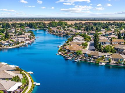 2726 Marina Point Ln, Elk Grove, CA 95758 Photo