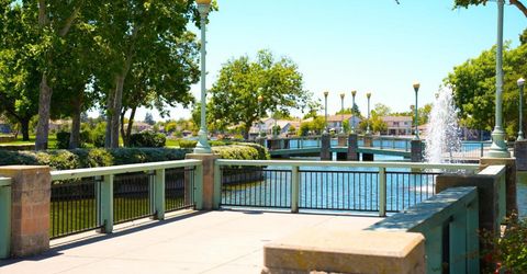 2726 Marina Point Ln, Elk Grove, CA 95758 Photo