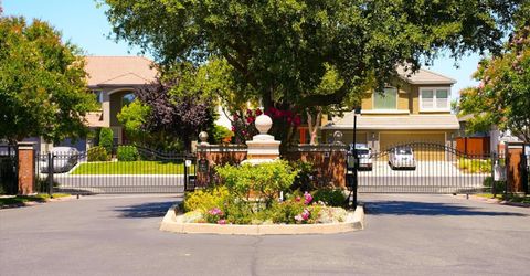 2726 Marina Point Ln, Elk Grove, CA 95758 Photo