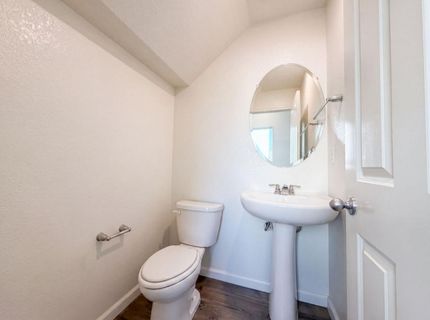 8224 Kossum Way, Elk Grove, CA 95624 Photo