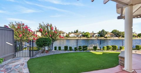 9576 Crystal Bay Ln, Elk Grove, CA 95758 Photo