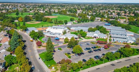 9576 Crystal Bay Ln, Elk Grove, CA 95758 Photo