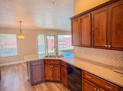 8809 Bridalsmith Dr, Sacramento, CA 95828 Photo