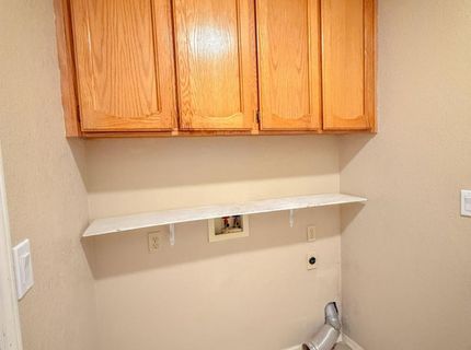 8809 Bridalsmith Dr, Sacramento, CA 95828 Photo