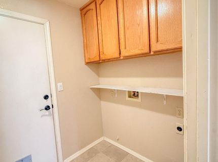 8809 Bridalsmith Dr, Sacramento, CA 95828 Photo