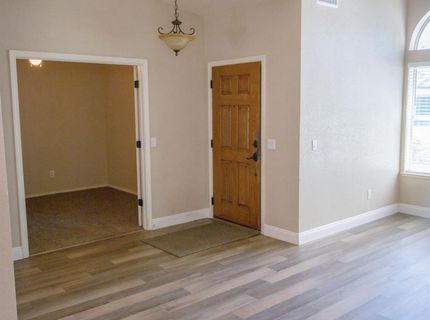 8809 Bridalsmith Dr, Sacramento, CA 95828 Photo