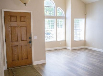 8809 Bridalsmith Dr, Sacramento, CA 95828 Photo