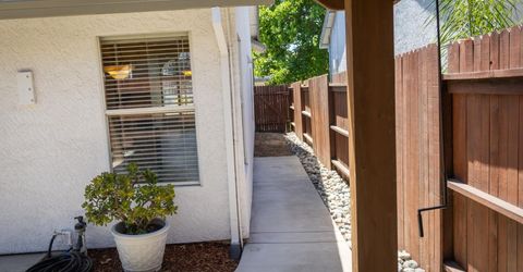 8809 Bridalsmith Dr, Sacramento, CA 95828 Photo