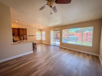 8809 Bridalsmith Dr, Sacramento, CA 95828 Photo
