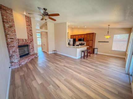 8809 Bridalsmith Dr, Sacramento, CA 95828 Photo