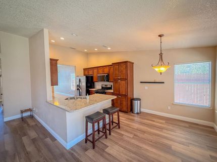 8809 Bridalsmith Dr, Sacramento, CA 95828 Photo