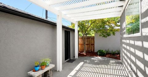 2801 San Luis Ct, Sacramento, CA 95818 Photo