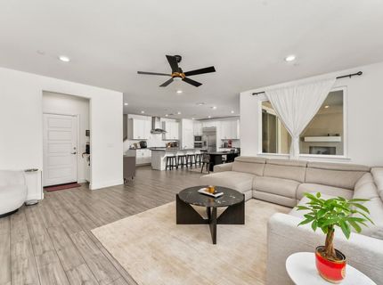 5930 Lakestone Dr, Sacramento, CA 95835 Photo