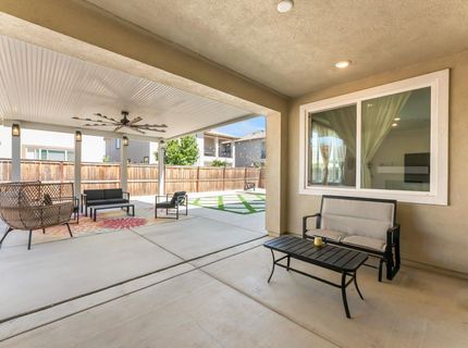 5930 Lakestone Dr, Sacramento, CA 95835 Photo