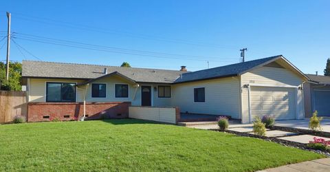 1712 W Locust St, Lodi, CA 95242 Photo