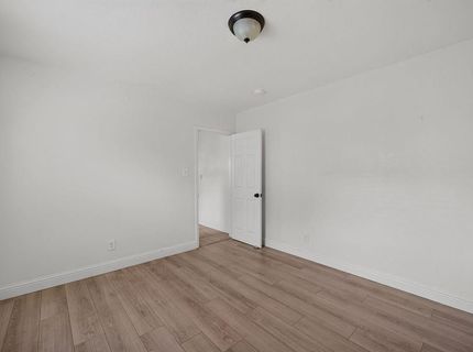 2398 Oakmont St, Sacramento, CA 95815 Photo
