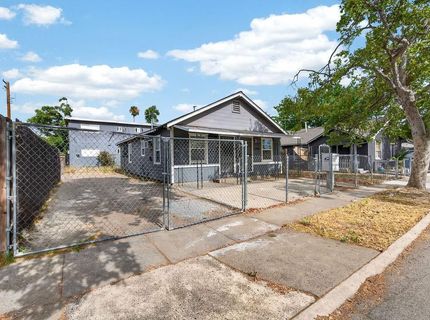 2398 Oakmont St, Sacramento, CA 95815 Photo