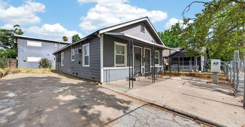 2398 Oakmont St, Sacramento, CA 95815 Photo