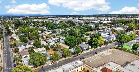 2398 Oakmont St, Sacramento, CA 95815 Photo