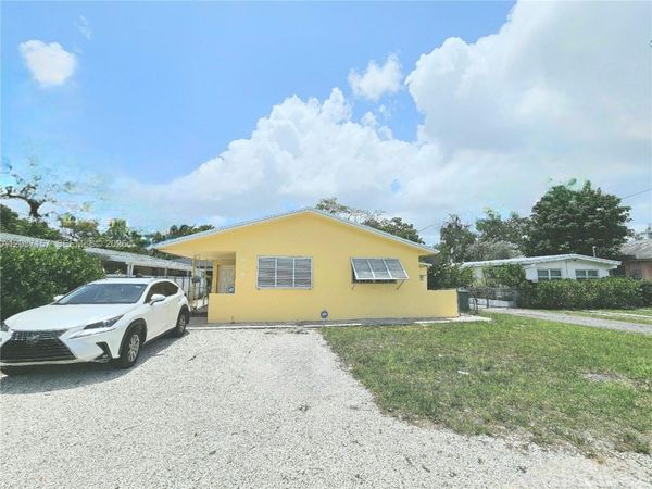 2010 NW 70th St, Miami, FL 33147