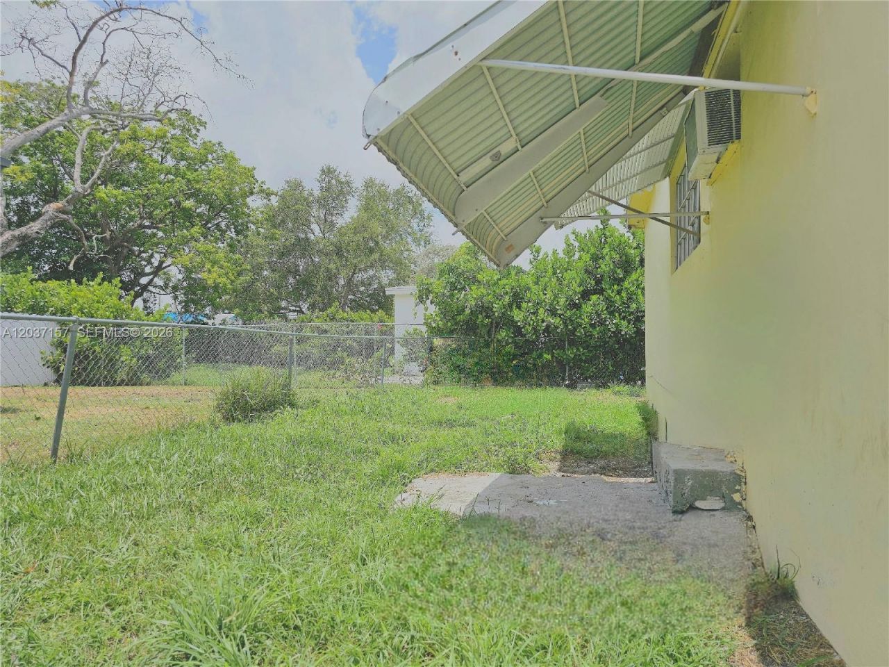 2010 NW 70th St, Miami, FL 33147 Photo