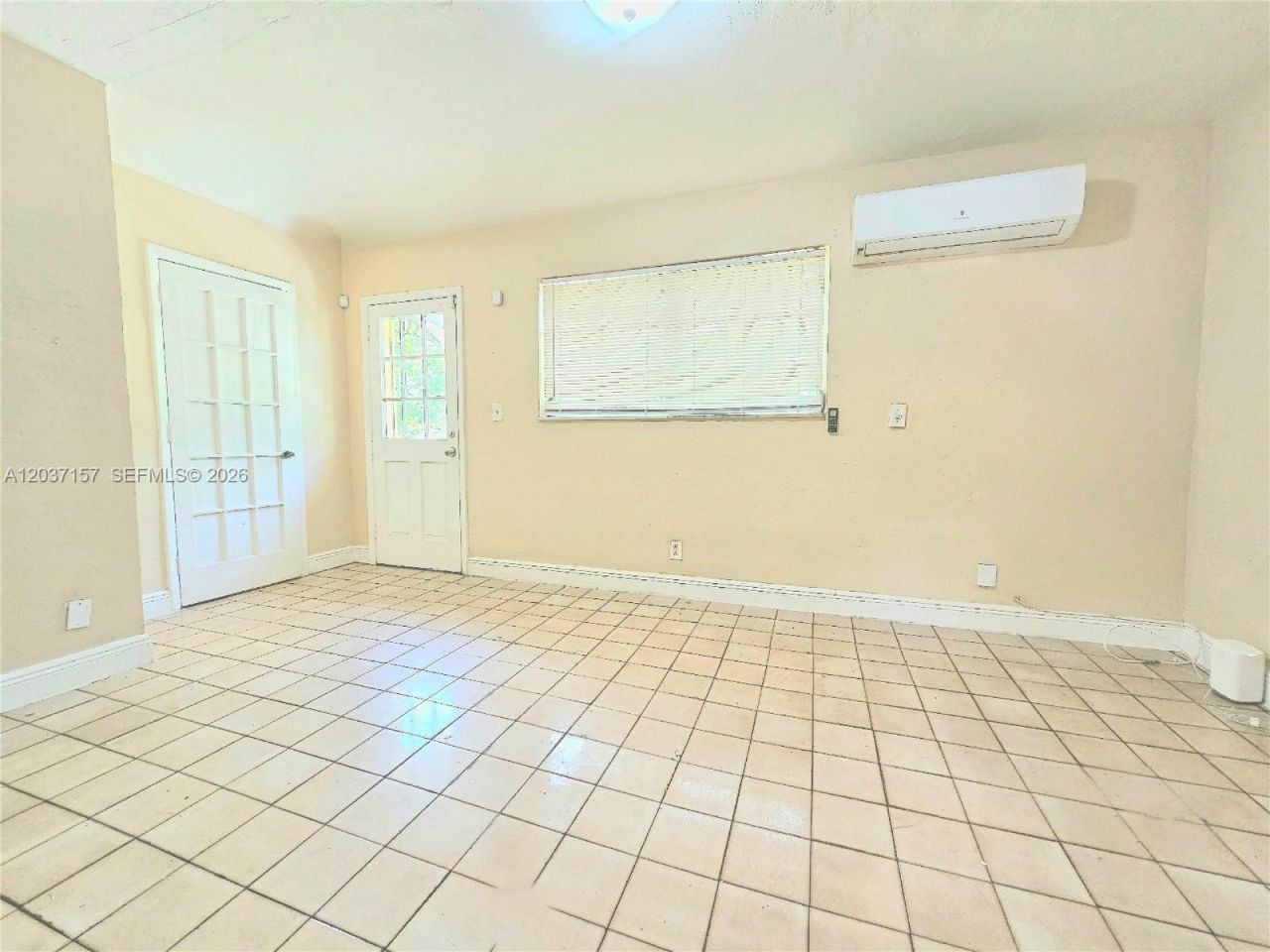 2010 NW 70th St, Miami, FL 33147 Photo