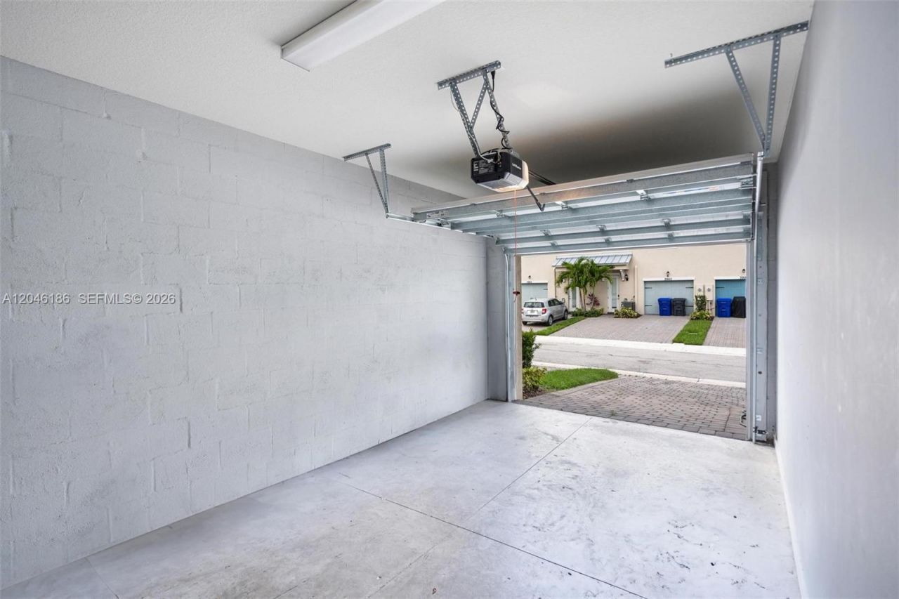 3944 Poinciana Ln , Hollywood, FL 33021 Photo