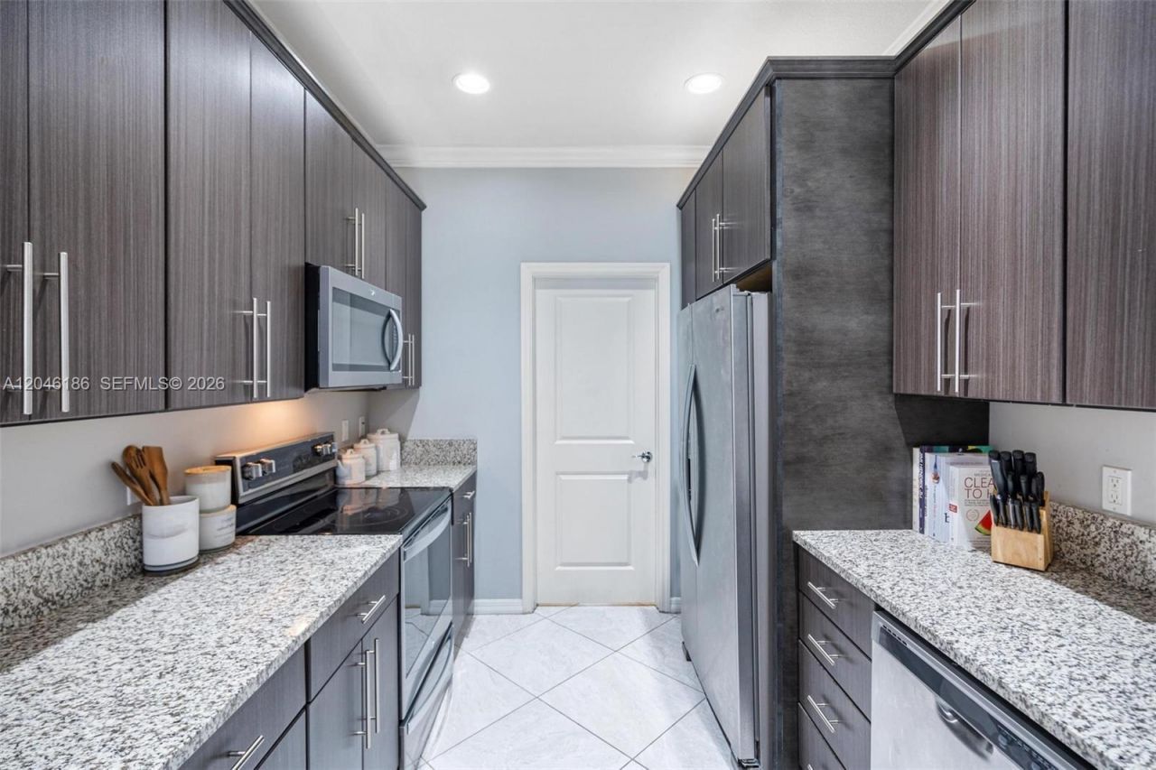3944 Poinciana Ln , Hollywood, FL 33021 Photo