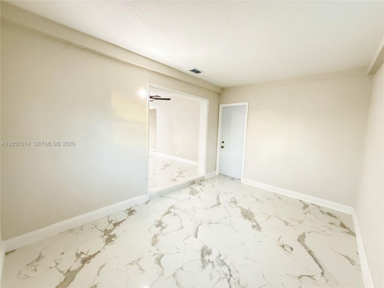 2401 SW 50th Ter , Plantation, FL 33317 Photo