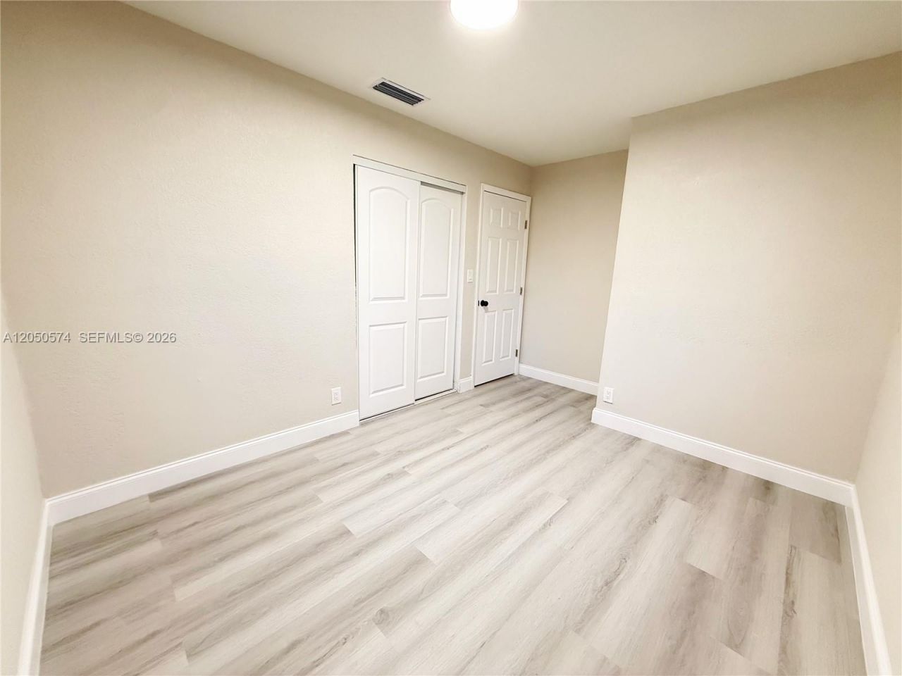 2401 SW 50th Ter , Plantation, FL 33317 Photo