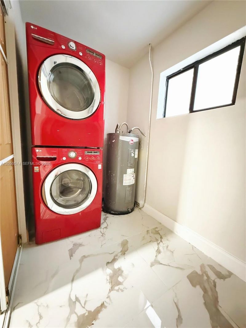 2401 SW 50th Ter , Plantation, FL 33317 Photo